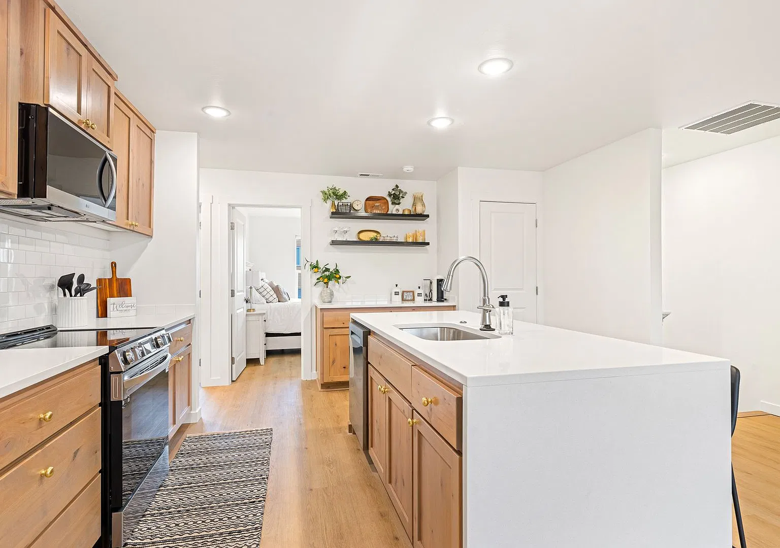 New Construction — Photo 4