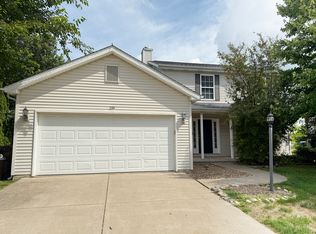 2119 W Miners Dr, Dunlap, IL 61525