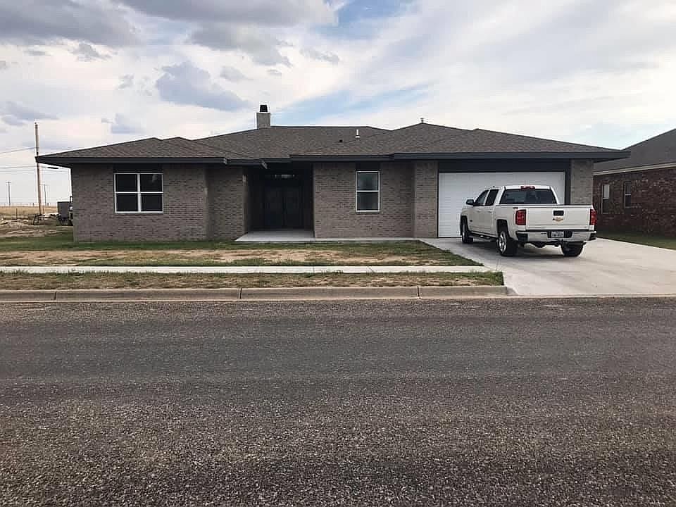 1st image of 414 Holly St
