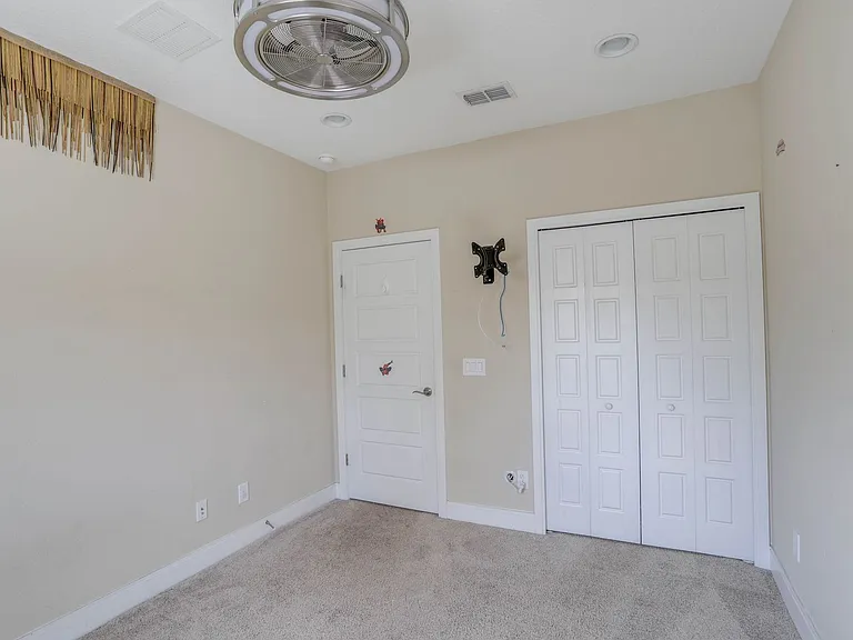 510 Captiva Dr — Photo 27