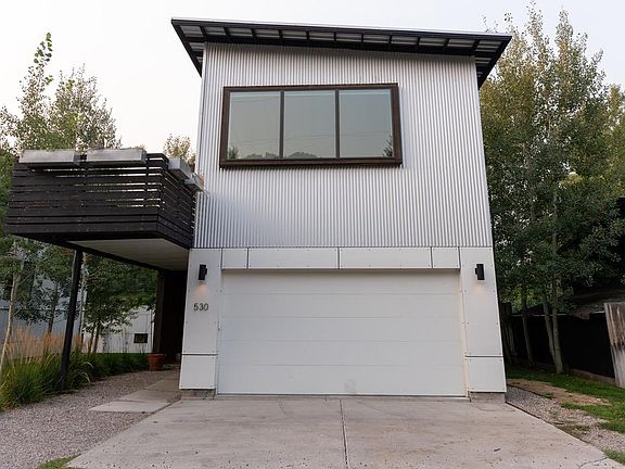 2nd image of 530 E Hall Ave