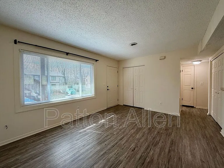 21 Dawnwood Cir — Photo 3