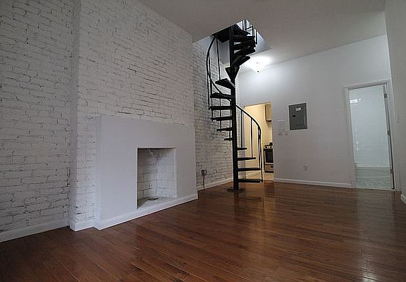 2nd image of 143 W 80th St APT 4F