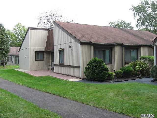 1st image of 130 Strathmore Gate Dr