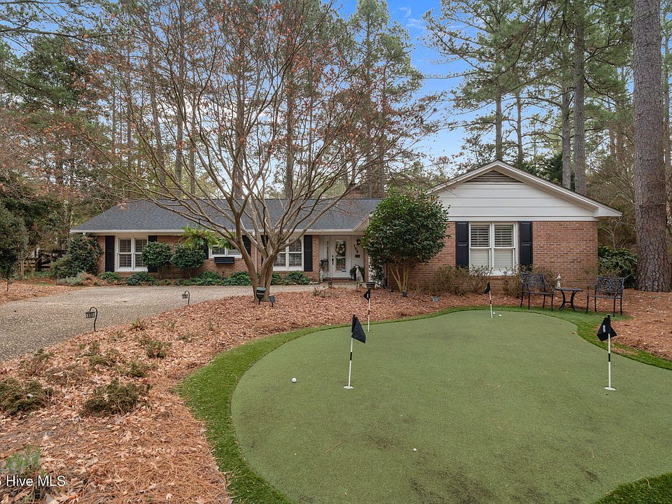 1st image of 135 Merion Circle
