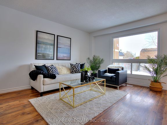 3rd image of 24 Lampman Ln