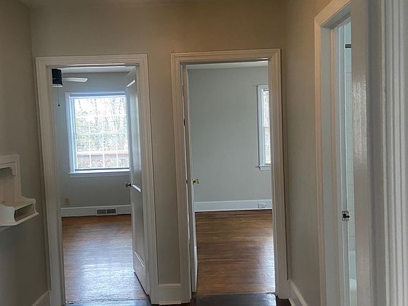 3rd image of 422 E Radiance Dr