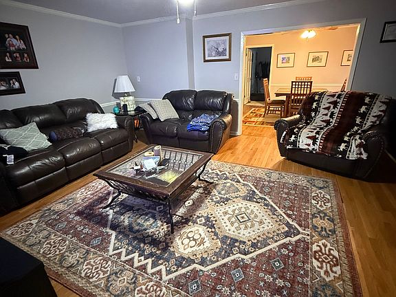 4th image of 4673 Meadow Lane Dr
