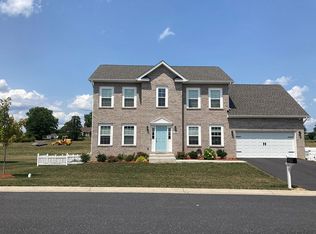 907 Waterton St, Staunton, VA 24401