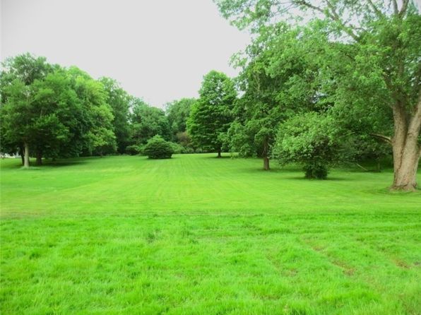 Shields Rd, Canfield, OH 44406