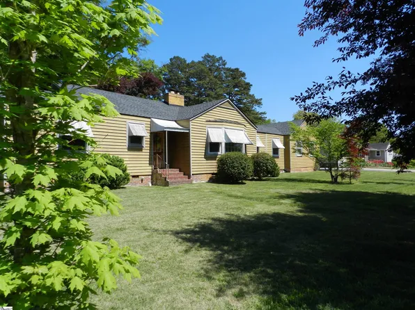 140 Lullwater Rd, Greenville, SC 29607