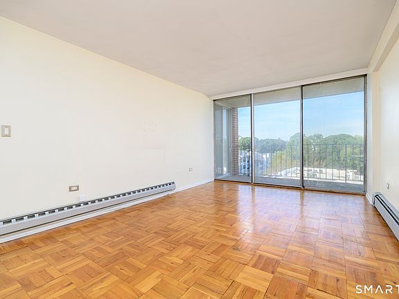 3rd image of 87 Glenbrook Road #7F