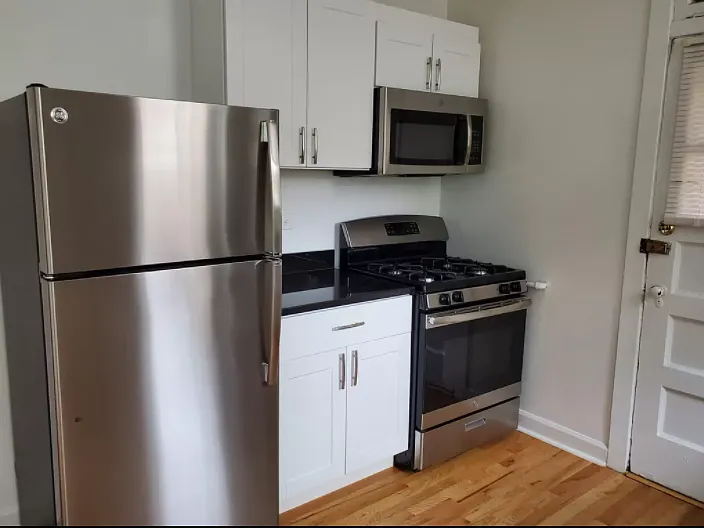 4521 N Paulina St #3A — Photo 1