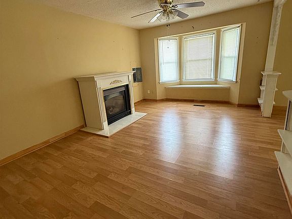 4th image of 186 Brady Dr