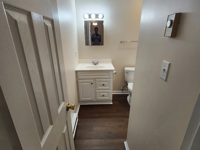 3008 Sherrill Ave #G — Photo 9