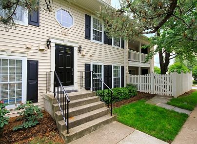 2nd image of 10198B Ashbrooke Ct