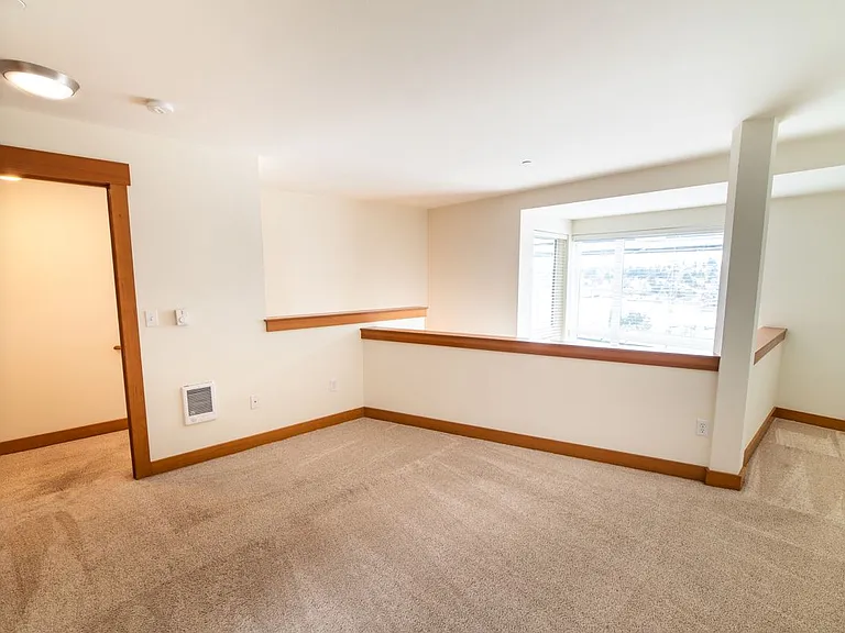 Union Bay Lofts — Photo 27