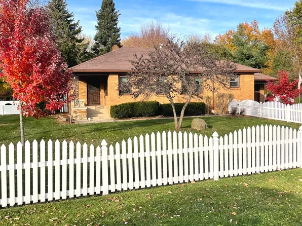 201 Nelson Ave, Spring Valley, IL 61362