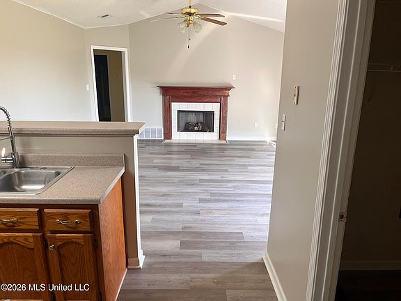 5th image of 167 Orange Dr