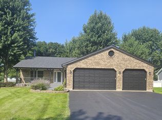 48 Clarece Trl, Somonauk, IL 60552