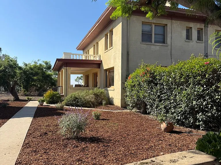 4645 Walnut Ave — Photo 20