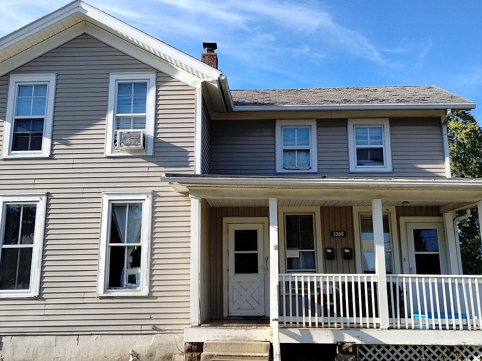 1st image of 1302 Mineral Point Ave