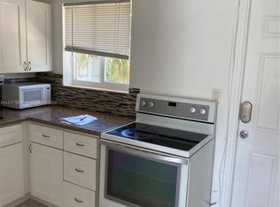 231 SW 15th St APT 4, Pompano Beach, FL 33060