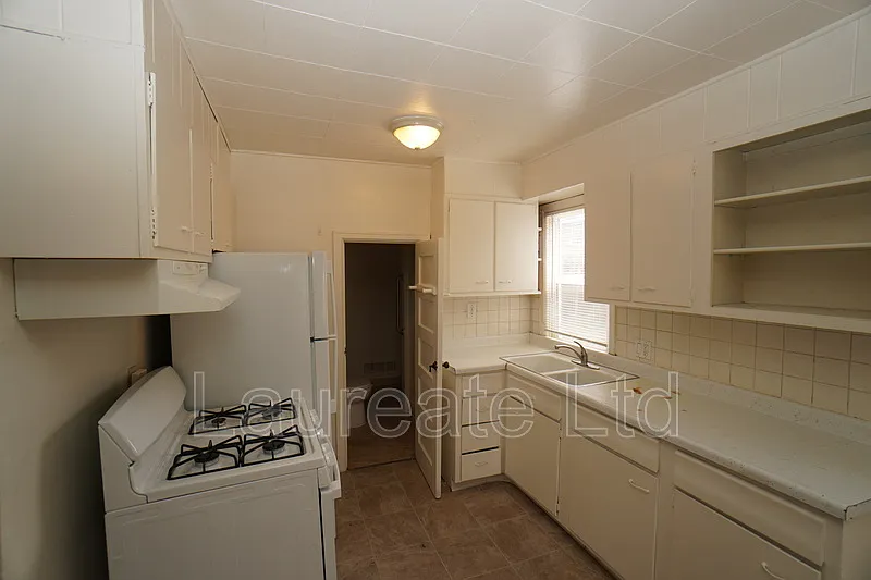 1 bed, 1.0 bath, 650 sqft, $950 — Photo 3