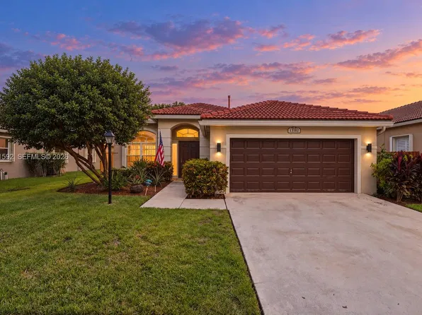 13182 NW 19th St, Pembroke Pines, FL 33028