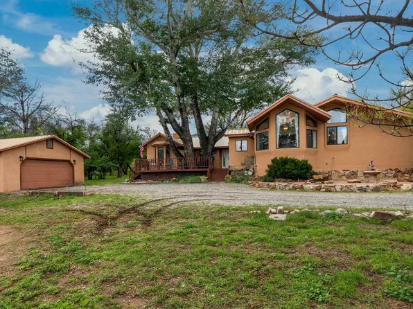 4 Cirquela Rd, Cedar Crest, NM 87008