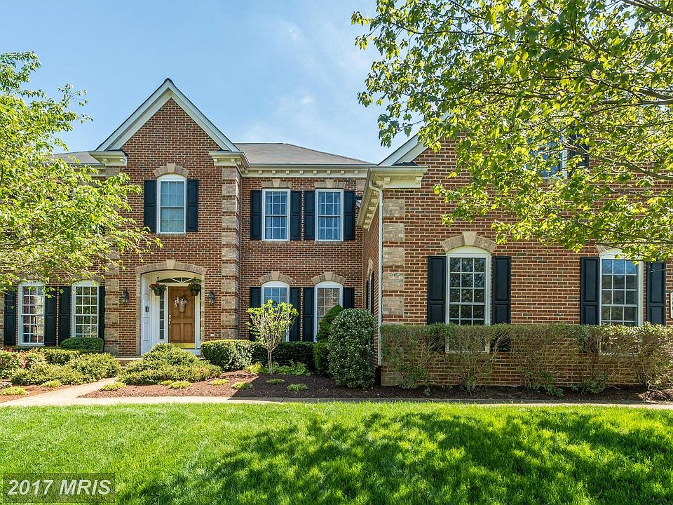 1st image of 7605 Coopers Hawk Dr