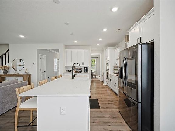 5th image of 221 Preserve Way