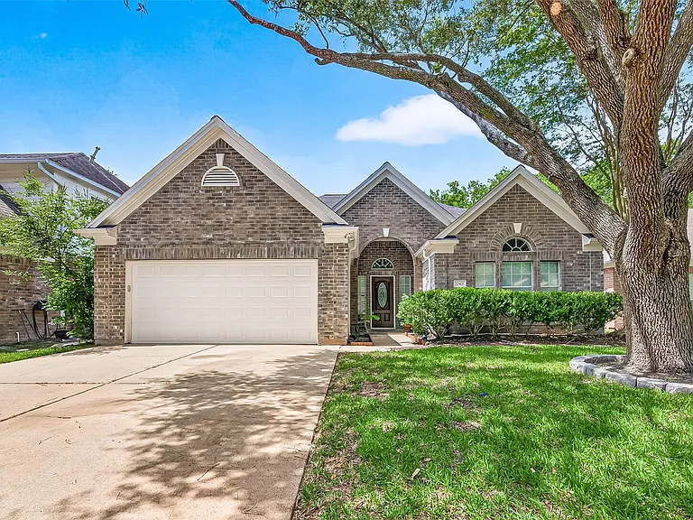 20906 Nettlebrook Ln — Photo 1