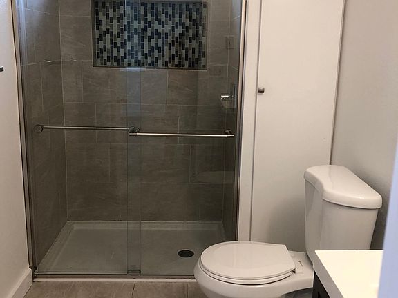 5th image of 2237 S 111th Pl