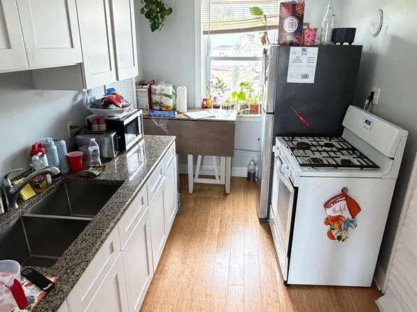 3076 N Elston Ave APT 1, Chicago, IL 60618