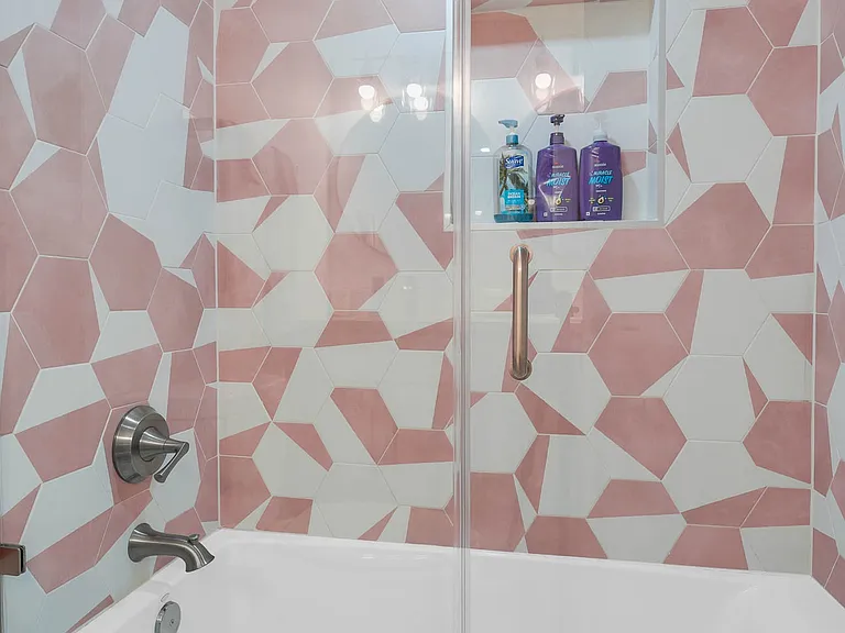 4831 Saxon Dr #205 — Photo 27