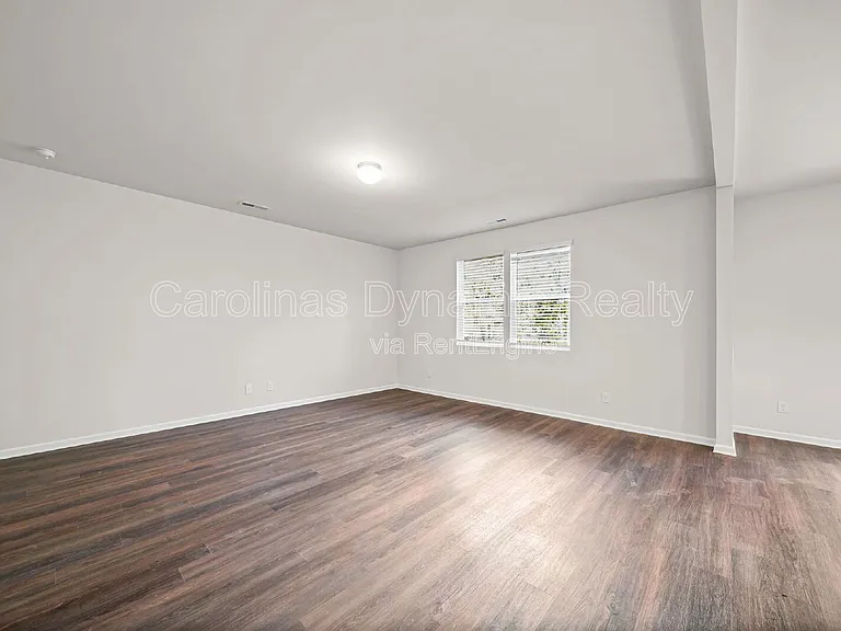 3200 Polk And White Rd #A — Photo 22