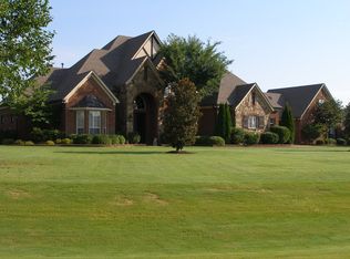 215 Park View Dr, Piperton, TN 38017