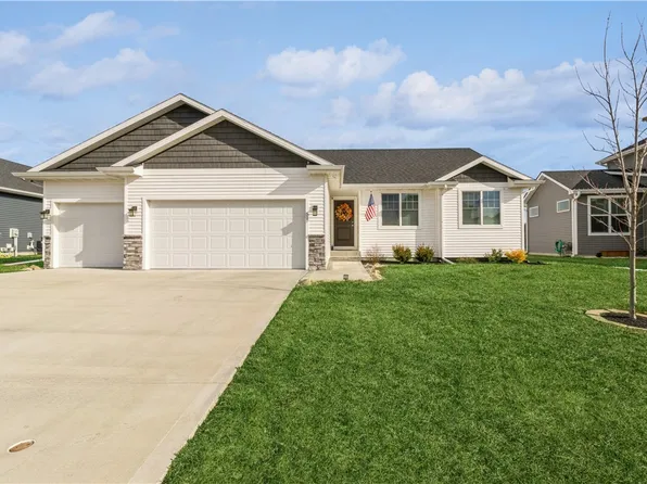 51 SE Dorr Dr, Pleasant Hill, IA 50327