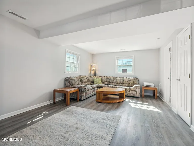 202 Yale Ave — Photo 15