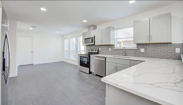 15623 Sandy Hill Dr — Photo 8