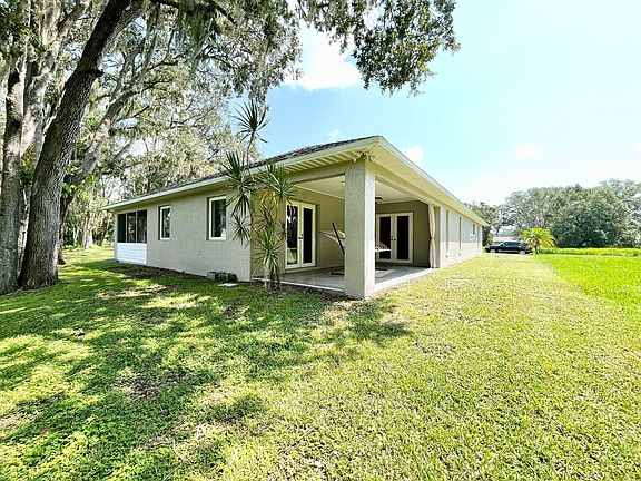 5th image of 425 W County Road 540a