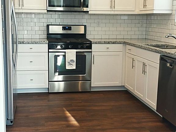 UPGRADED KITCHEN