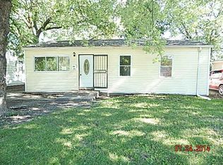 185 W 156th Pl, Harvey, IL 60426