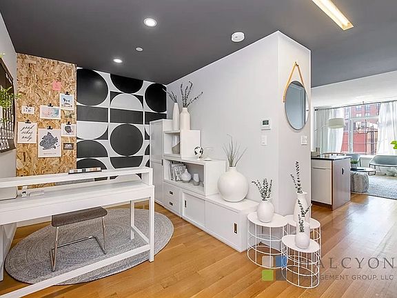 5th image of 101 Bedford Ave APT D513