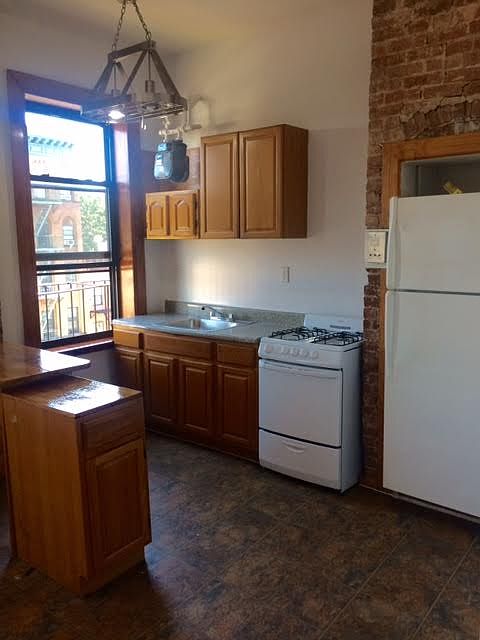 1st image of 402 E 116th St APT 5F