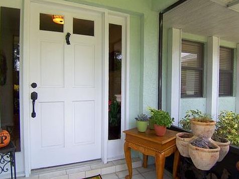 3rd image of 501 SE Thornhill Dr