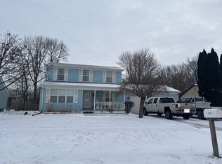 23744 Colonial Rd, Armada, MI 48005