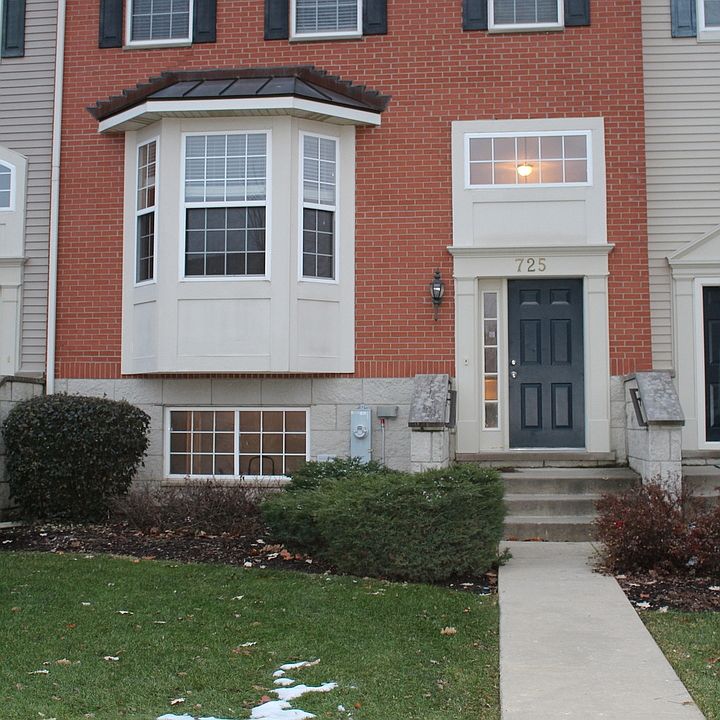 1st image of 785 Thornbury Ct #104-2