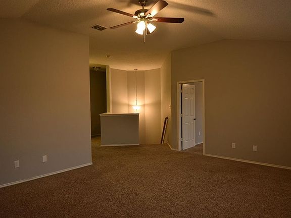 5th image of 7809 Salton Ln